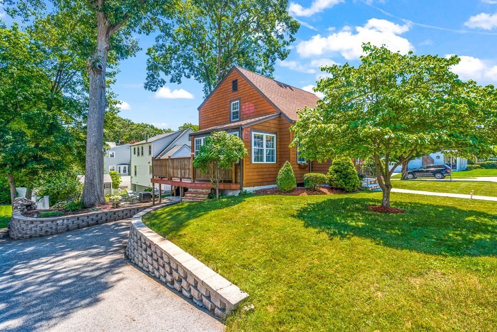 19 Seward Road Stoneham, MA 02180 - Photo 37 of 38 Gallery Image 37