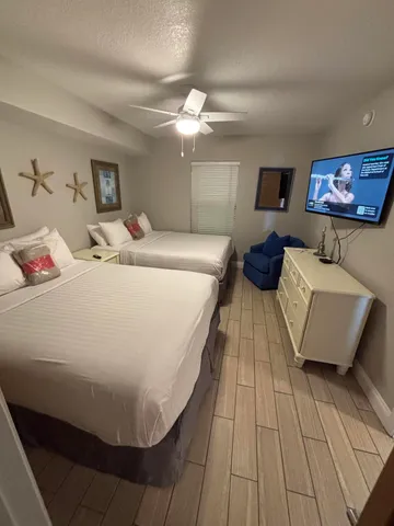 a bed room with a bed