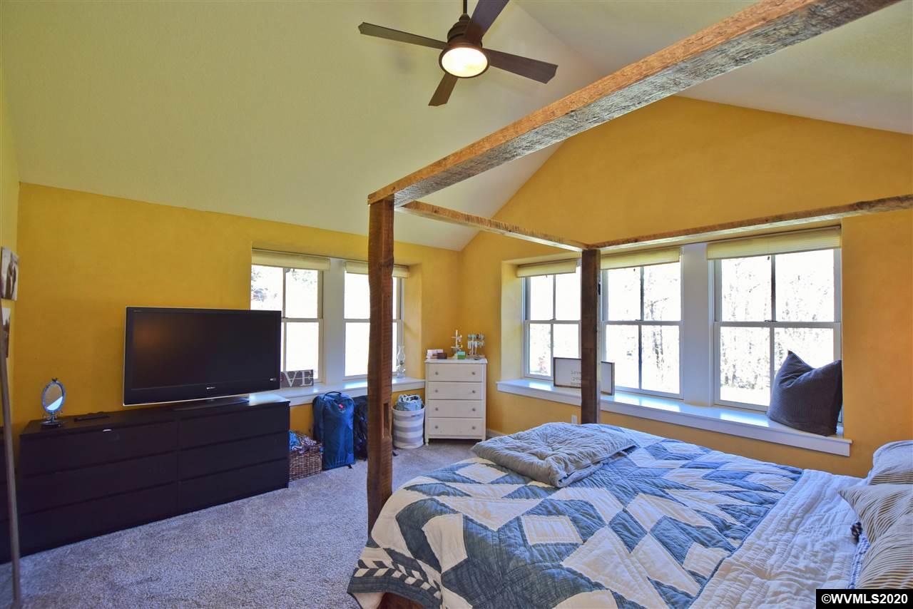 17540 Brown Road Dallas, OR 97338 - Photo 17 of 41