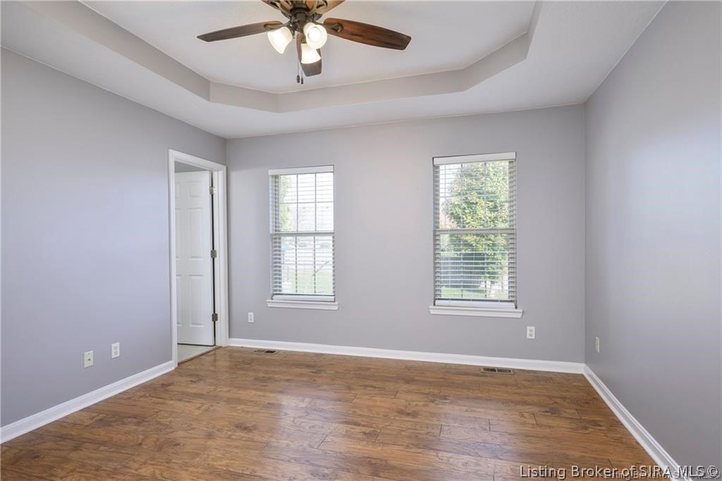 1034 Brookstone Court Georgetown, IN 47122 - Photo 4 of 47