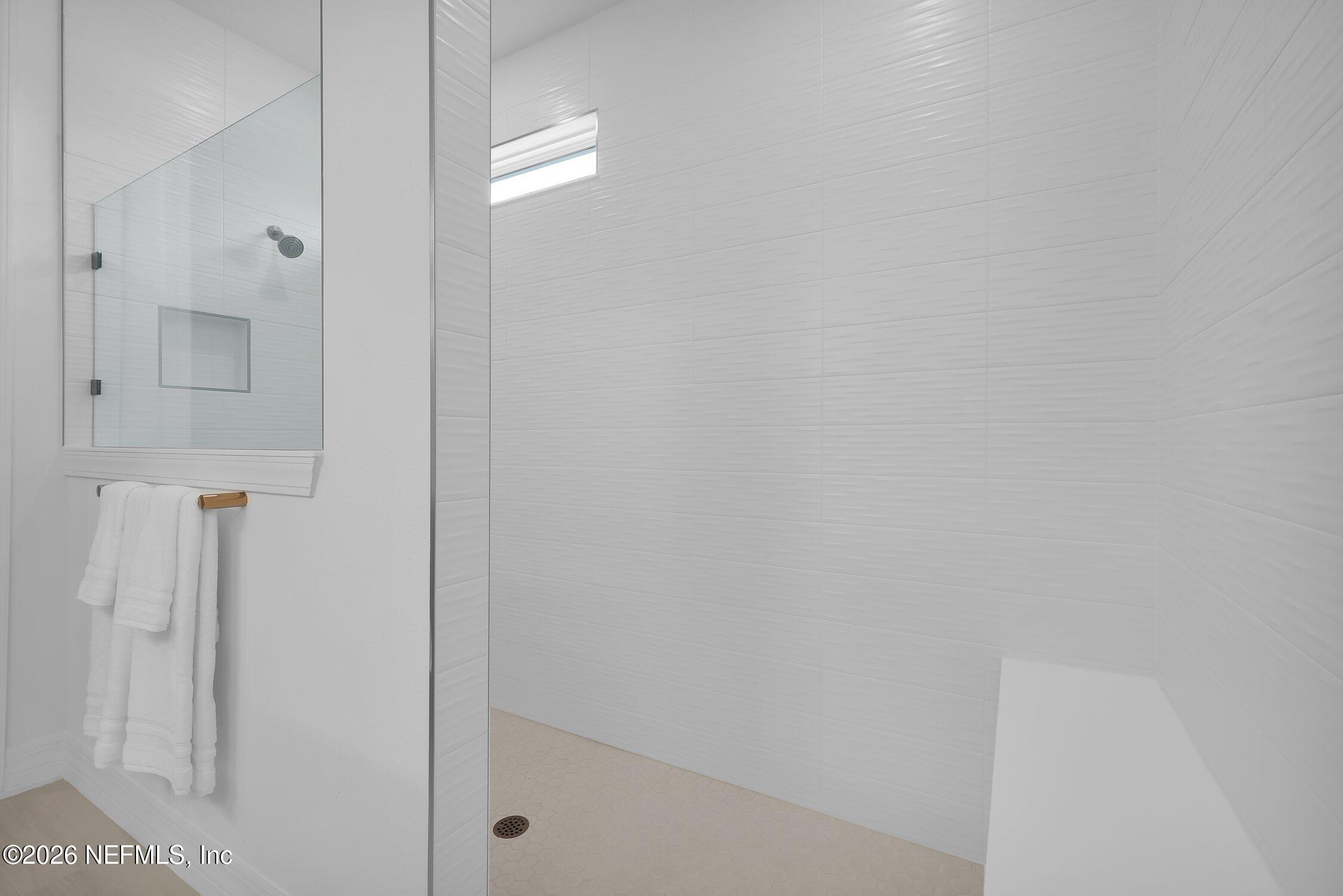 4896 Shell Crk Trail Jacksonville, FL 32226 - Photo 16 of 21 Easley Owner's Bathroom