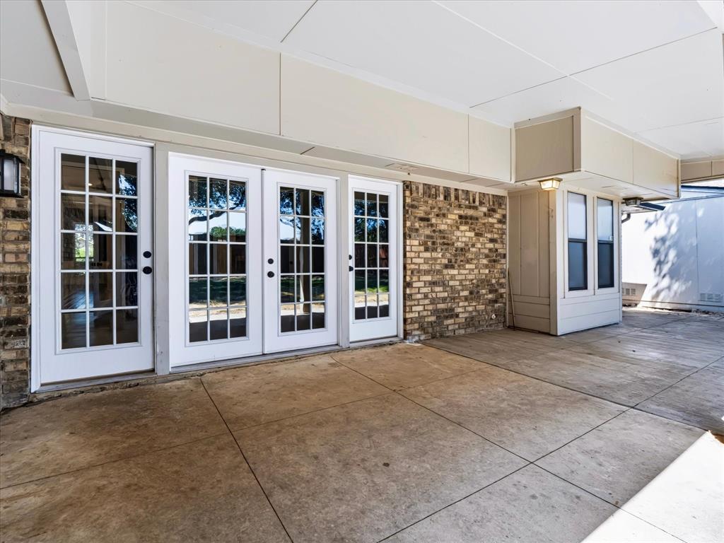 10216 Shadow Way Dallas, TX 75243 - Photo 35 of 40 Gallery Image 35
