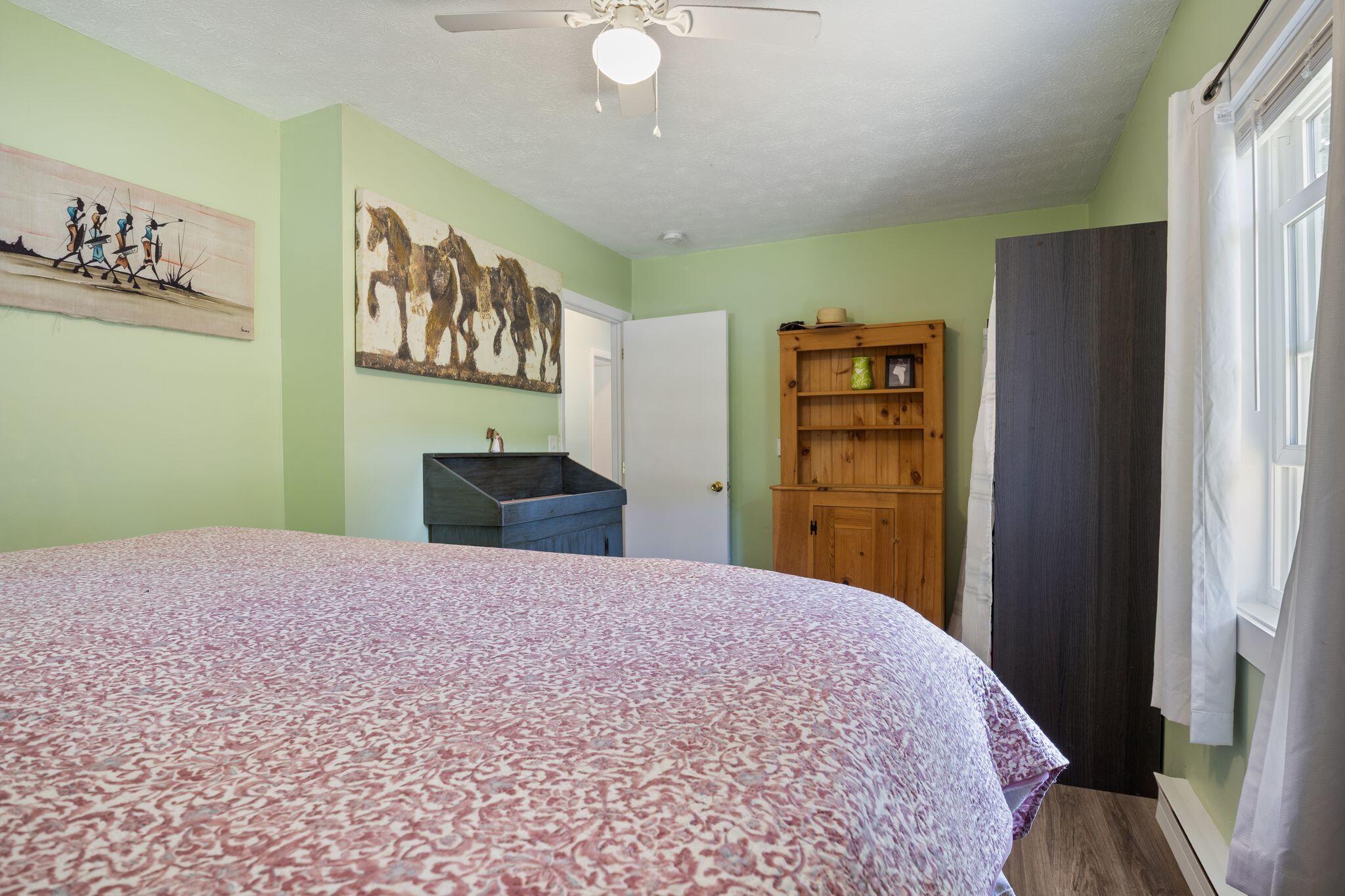 24 Middle Road Kennebunk, ME 04043 - Photo 22 of 49 24_Middle_Rd_20