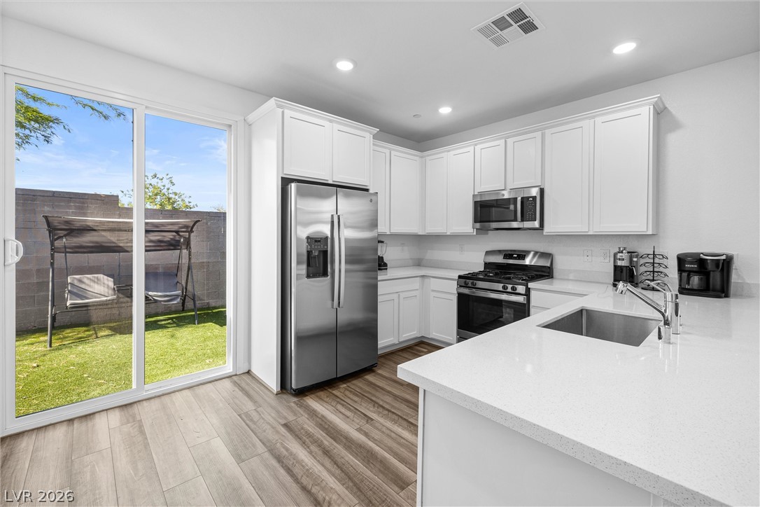 9446 Sequoia Rdg Avenue Las Vegas, NV 89143 - Photo 10 of 30