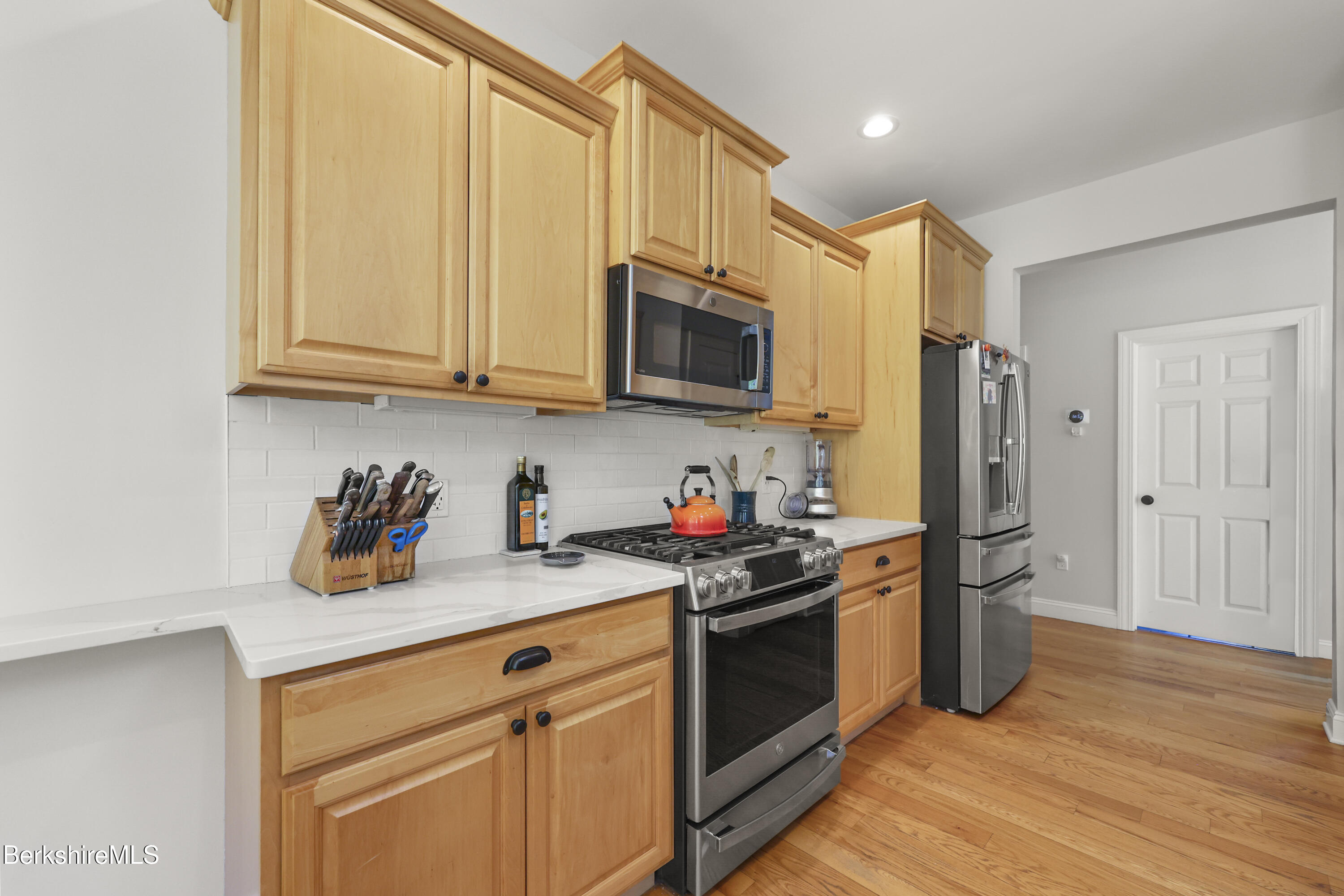 36 Alpine Trail Pittsfield, MA 01201 - Photo 25 of 51 85 Kitchen