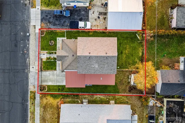 an aerial view of multiple house