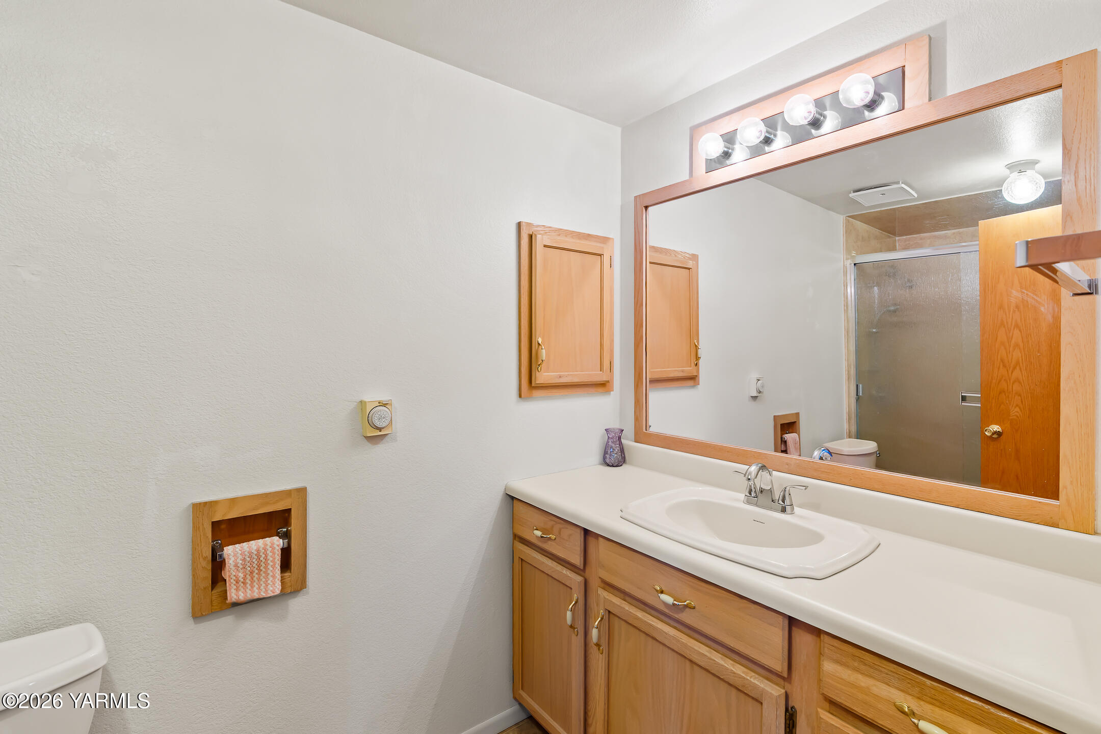 3701 Gun Club Road, Unit 139 Yakima, WA 98901 - Photo 16 of 24 Bathroom 2