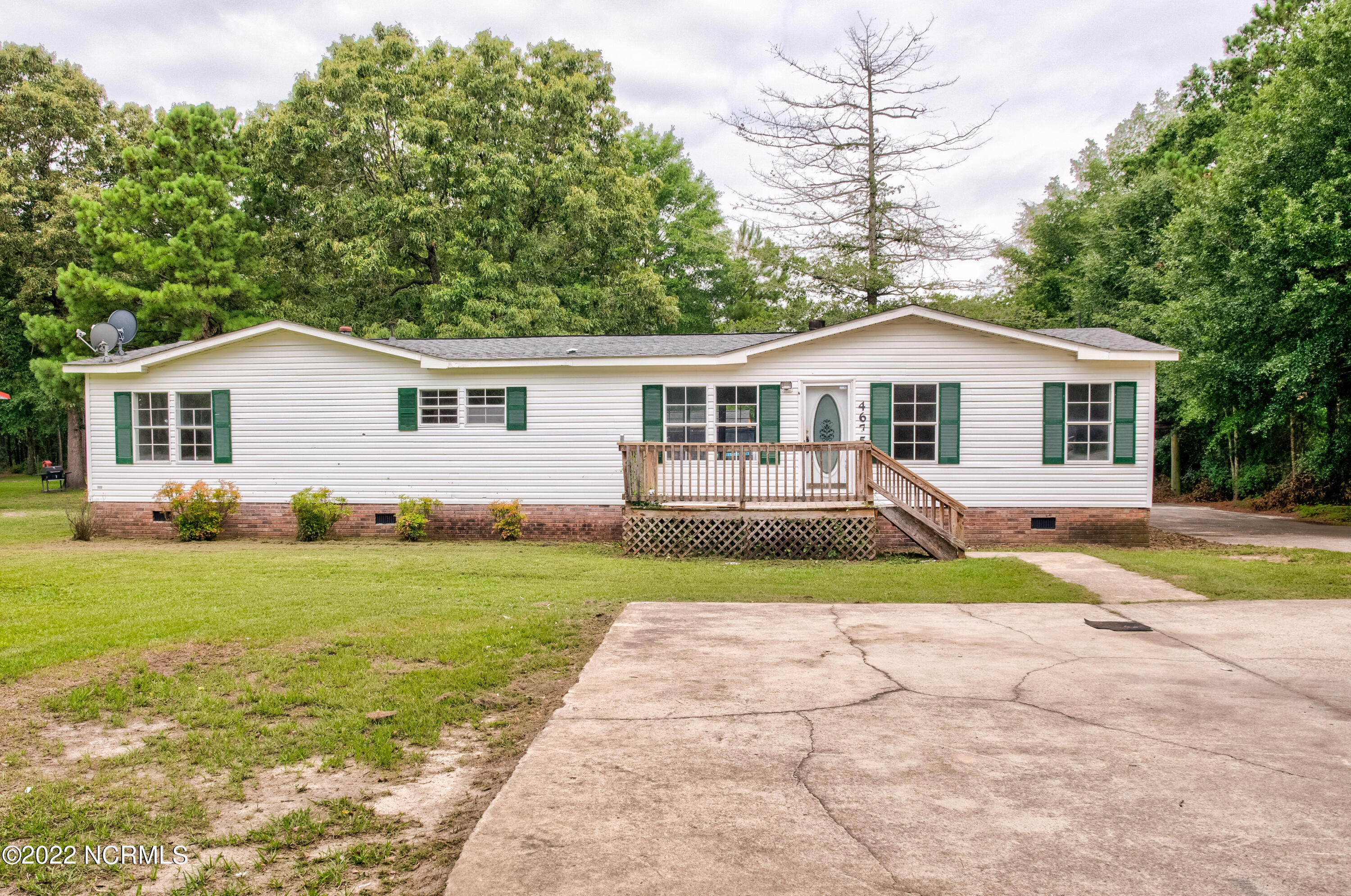 4675 General Howe Road Riegelwood, NC 28456 - Photo 1 of 29 4675 General Howe Rd-33