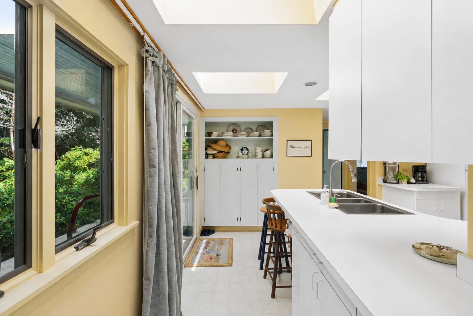 195 Beach Road Portland, ME 04019 - Photo 11 of 64 Kitchen long