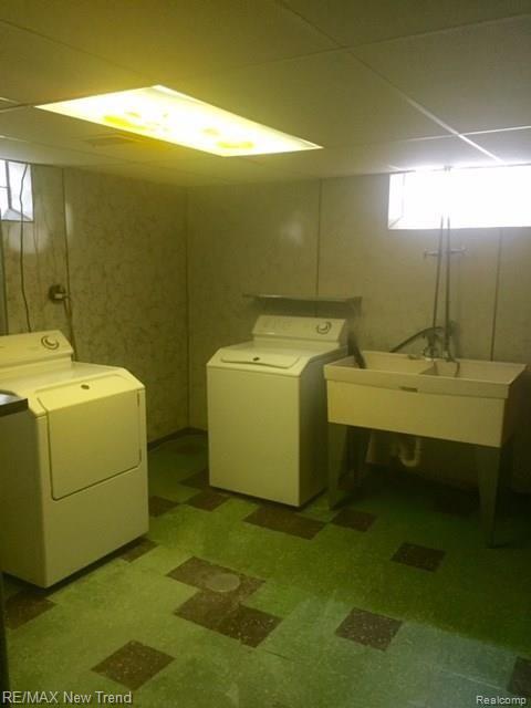 13450 Rosedale Street Southgate, MI 48195 - Photo 15 of 17 dlAttach (16).jpg