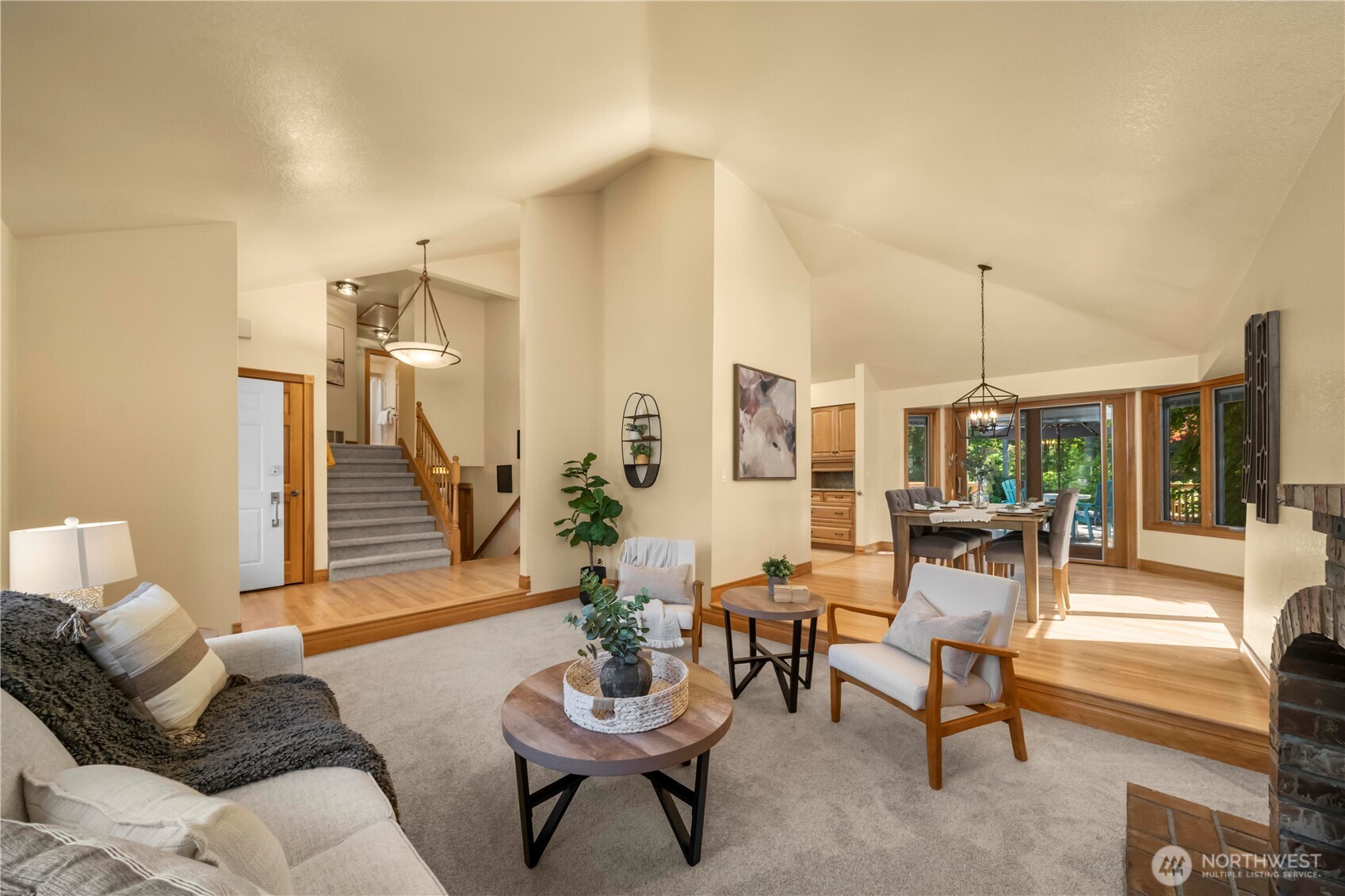 22329 Southeast 244th Place Maple Valley, WA 98038 - Photo 5 of 36