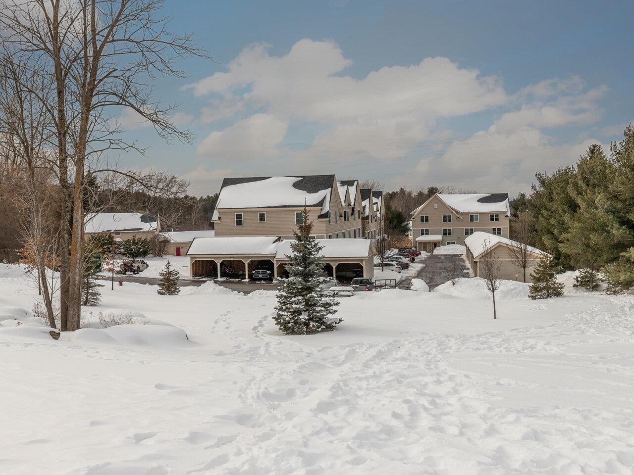 87 John Fay Road, Unit 304 South Burlington, VT 05403 - Photo 14 of 22 Gallery Image 14