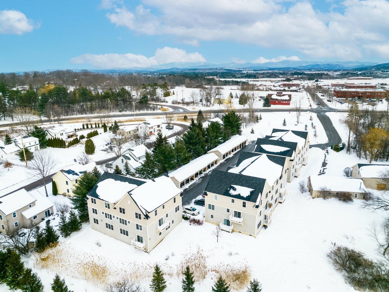 87 John Fay Road, Unit 304 South Burlington, VT 05403 - Photo 16 of 22 Gallery Image 16