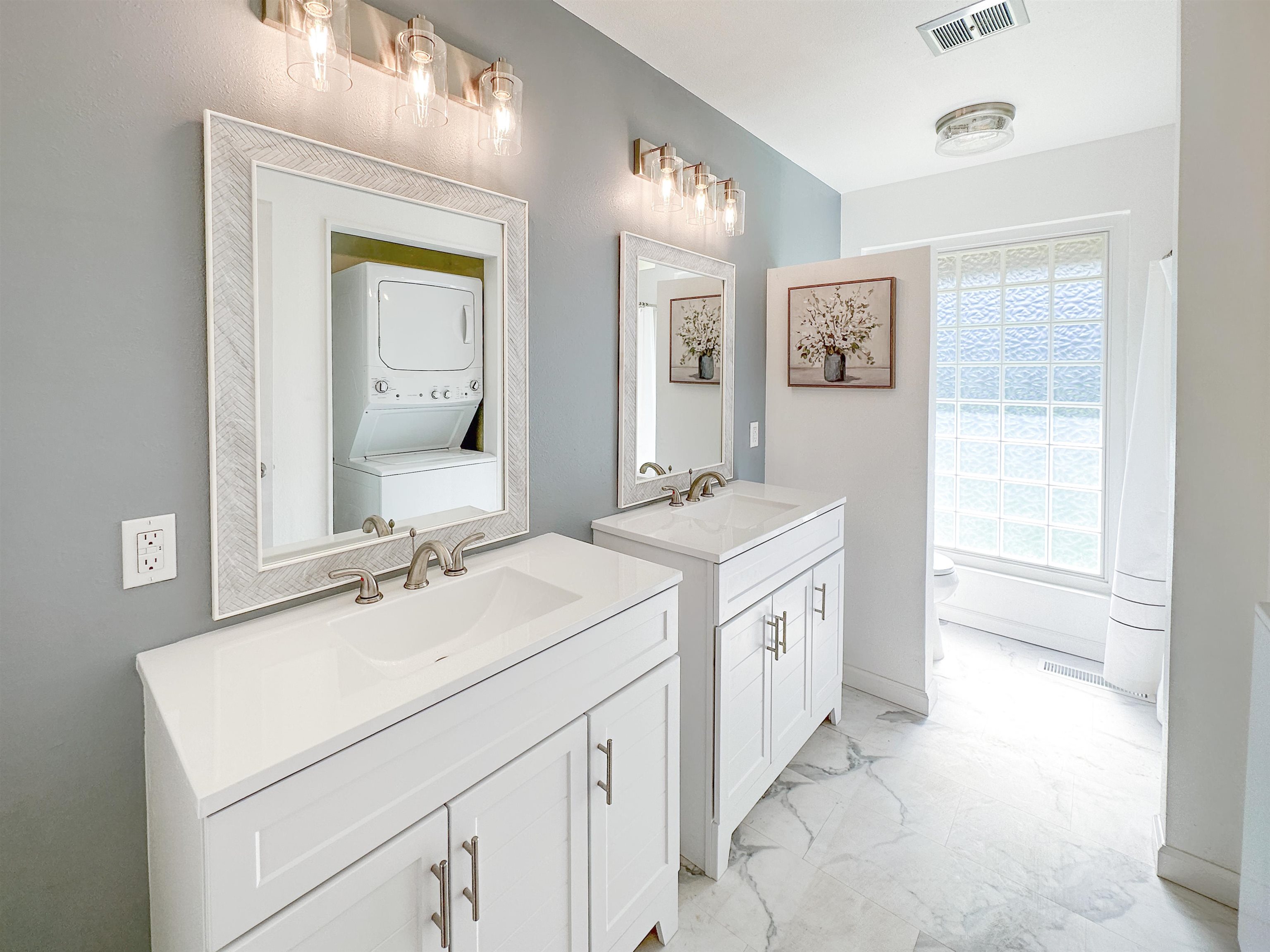 1875 Lower Kula Road Kula, HI 96790 - Photo 26 of 36 a view of bathroom with dual sinks