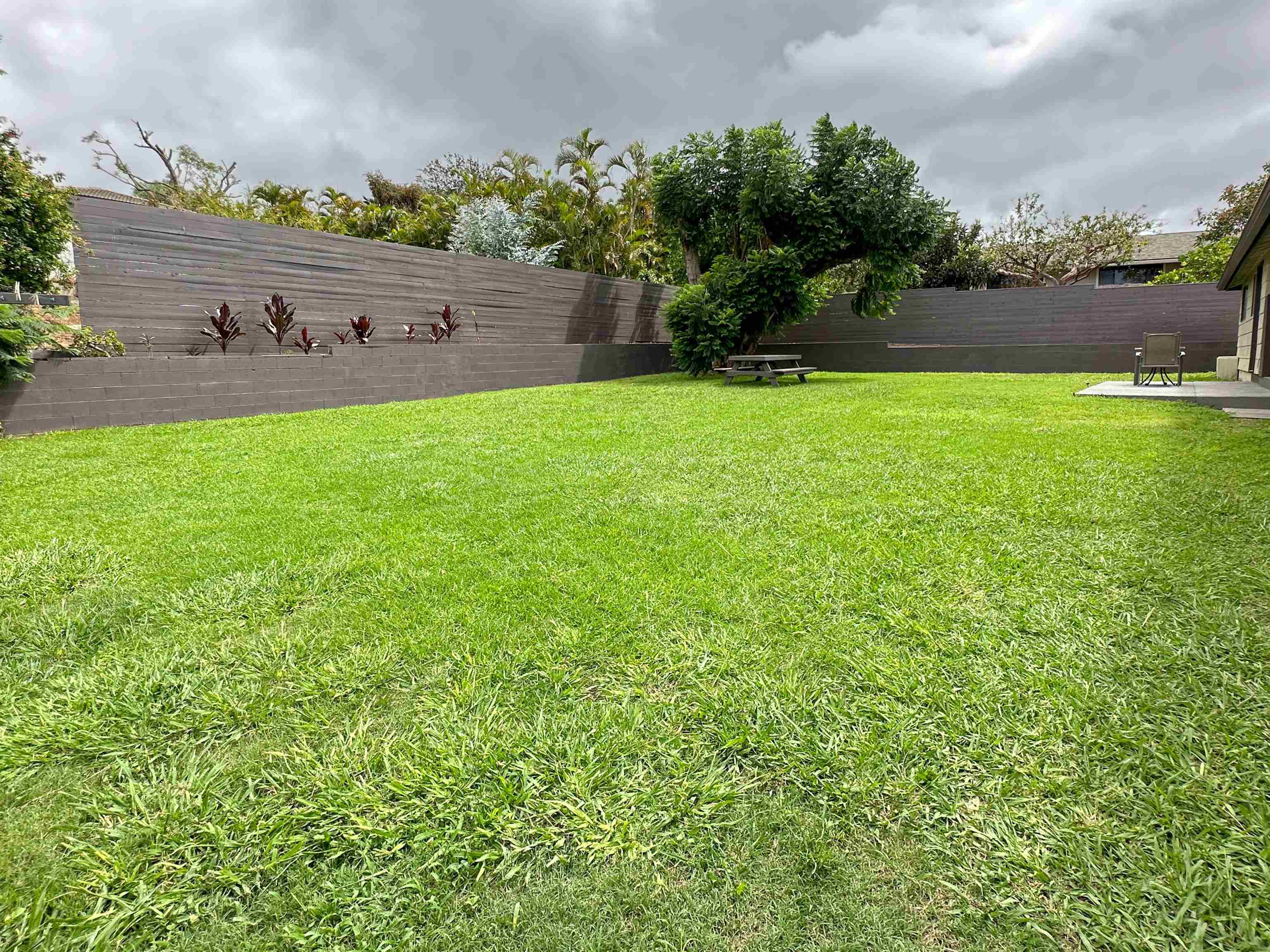 1875 Lower Kula Road Kula, HI 96790 - Photo 29 of 36 a swimming pool with trees in the background