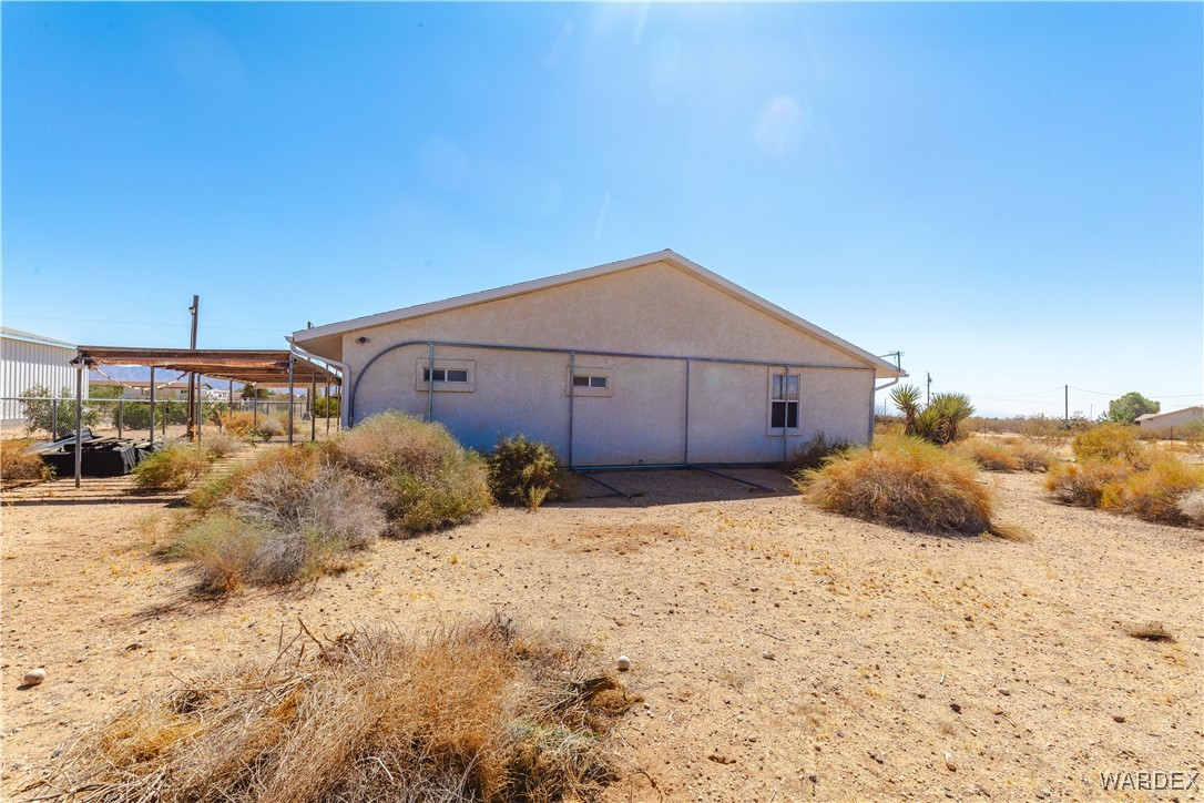 4069 Concho Road Golden Valley, AZ 86413 - Photo 35 of 43 Side of Structure