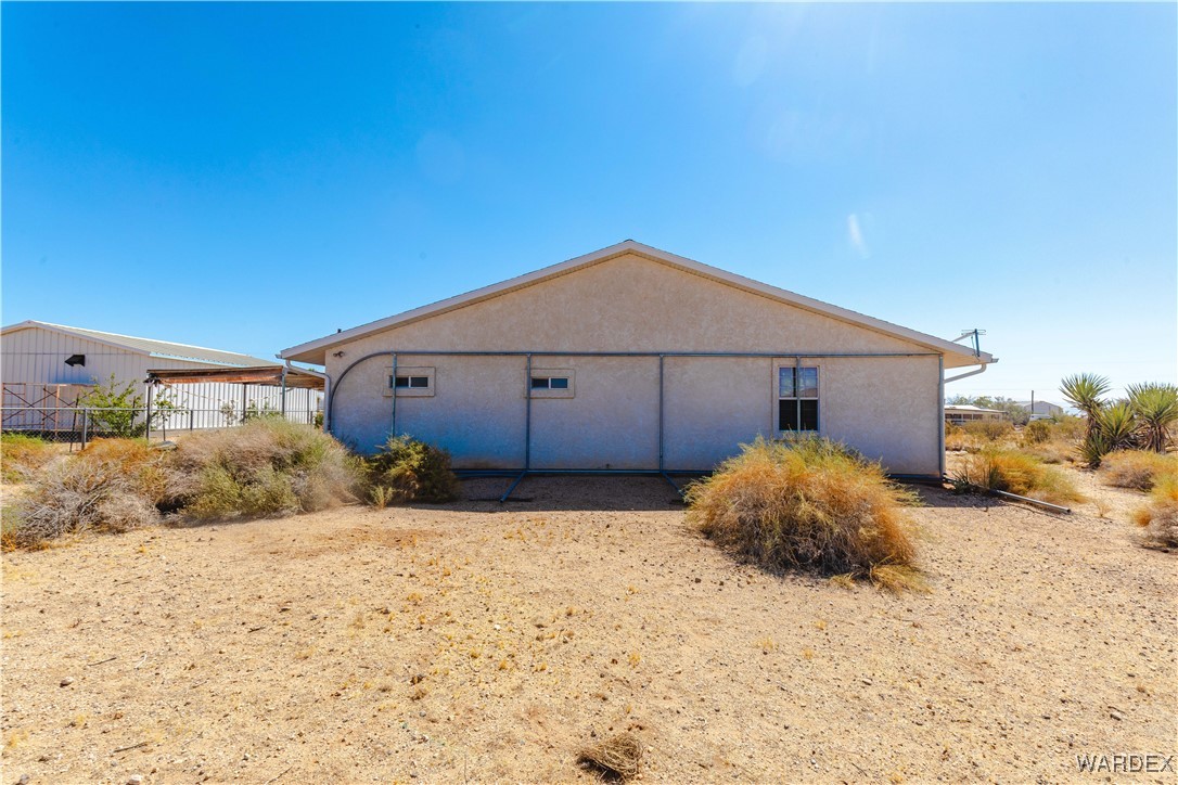 4069 Concho Road Golden Valley, AZ 86413 - Photo 36 of 43 Side of Structure