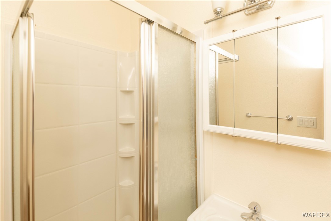4069 Concho Road Golden Valley, AZ 86413 - Photo 8 of 43 Bathroom