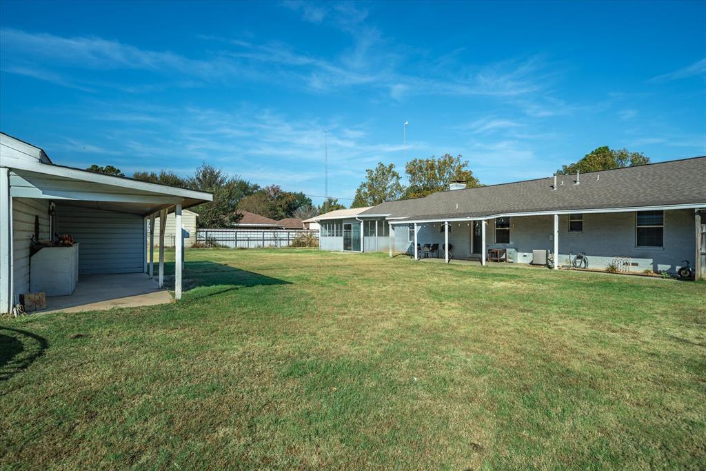 204 Southridge Road Edgewood, TX 75117 - Photo 32 of 36