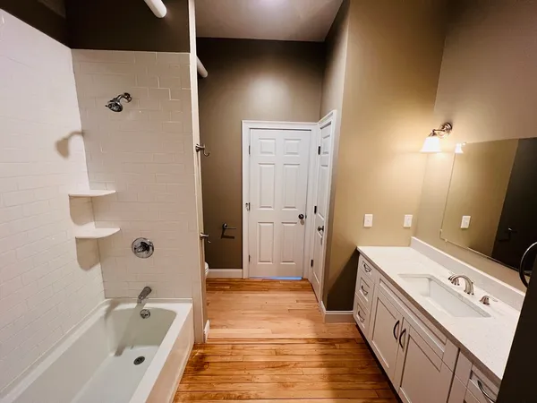 $2,700 | 158 Main Street, Unit 12, Greenfield, MA 01301