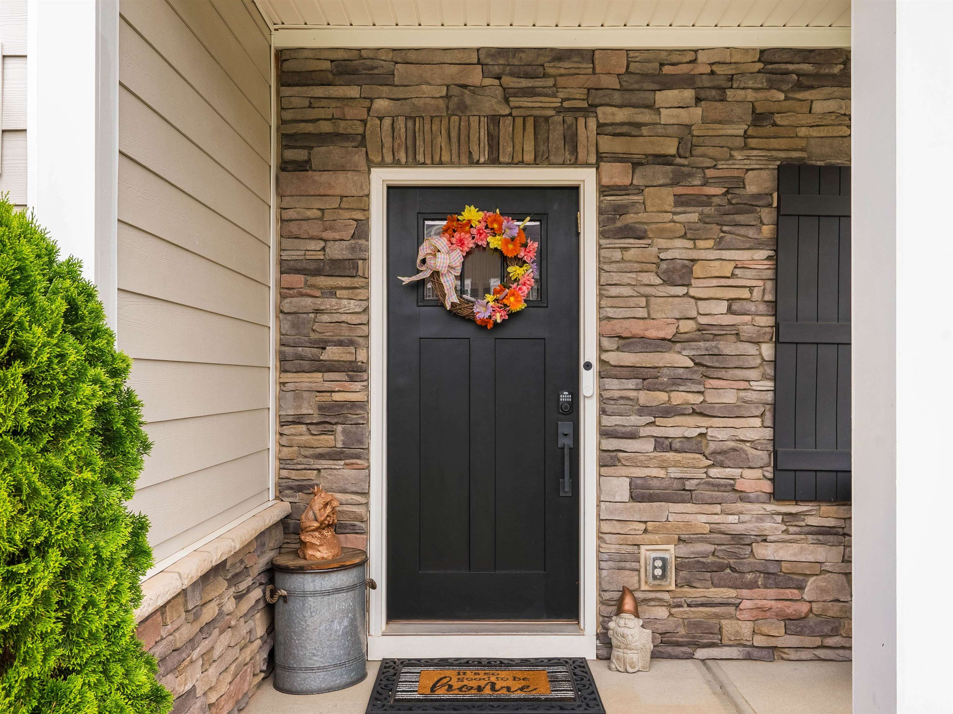 102 Mohegan Way Greenville, SC 29607 - Photo 3 of 50