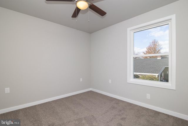 $470,000 | 36 Meadow Lane, Levittown, PA 19054