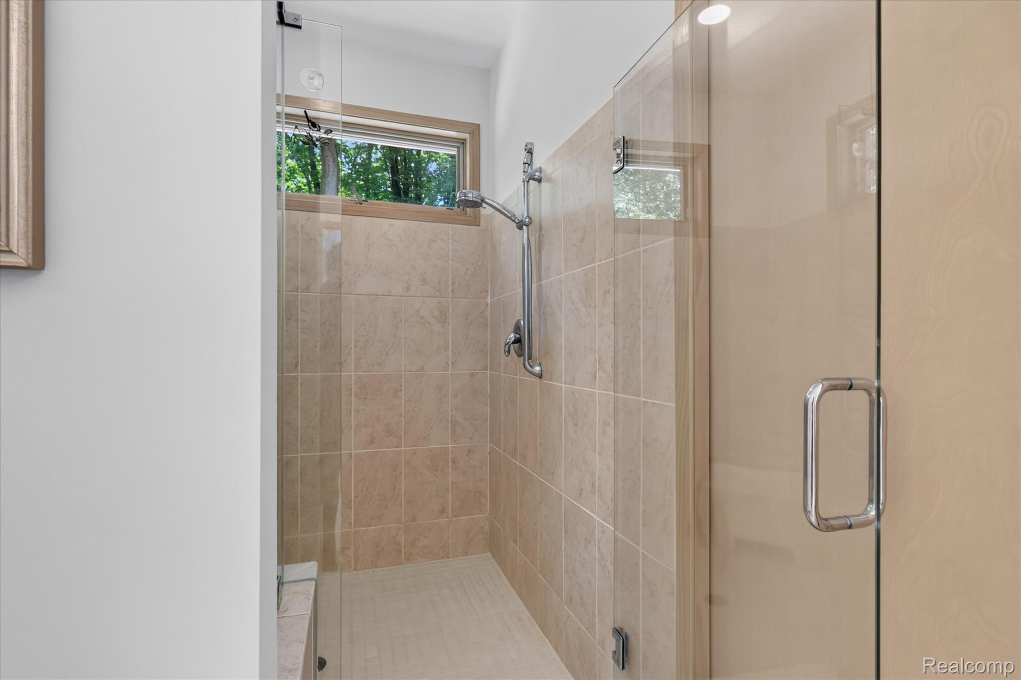 5388 Hartland Road Fenton, MI 48430 - Photo 28 of 74 39-5388-Hartland-Rd-WindowStill.jpg