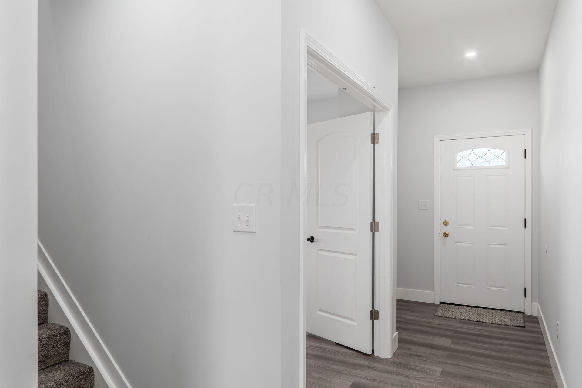 3299 Fontaine Road Columbus, OH 43232 - Photo 10 of 57 007_e12b96bc_g fontaine rd-03