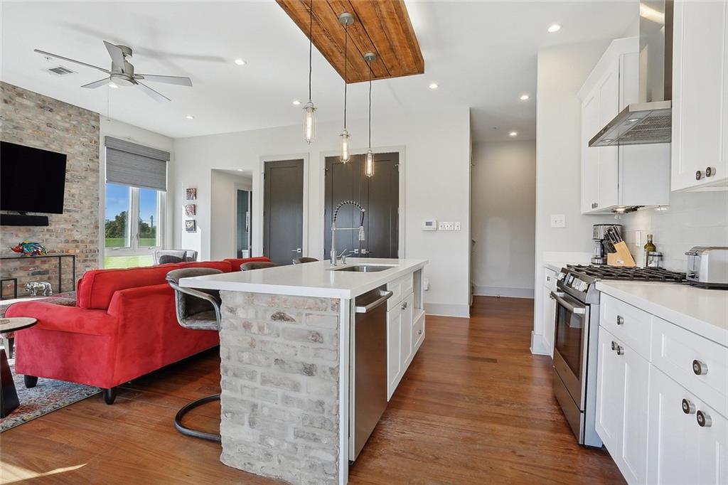 8220 Maple Street, Unit F New Orleans, LA 70118 - Photo 7 of 31