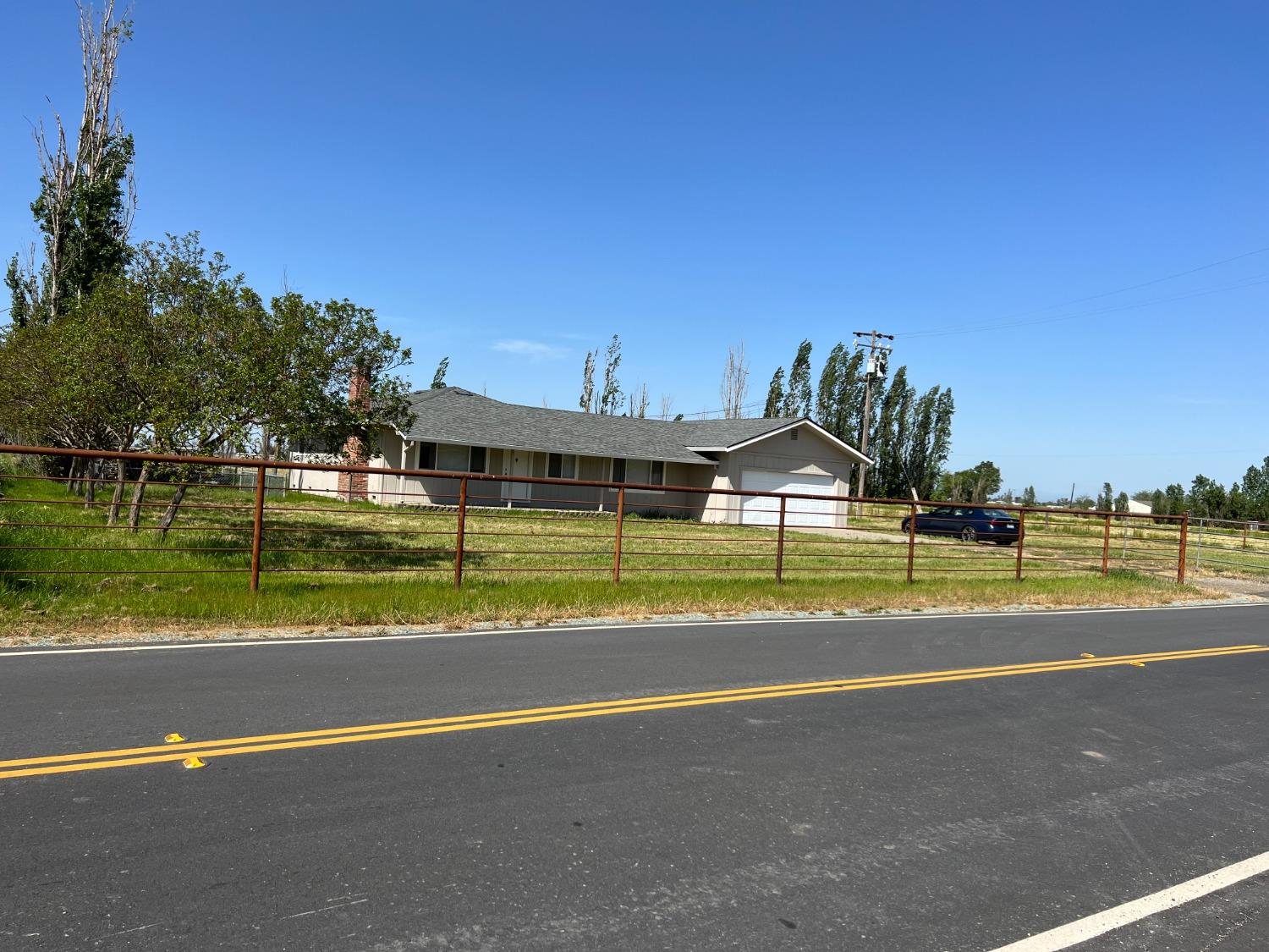 12255 Atkinson Road Lodi, CA 95240 - Photo 2 of 29