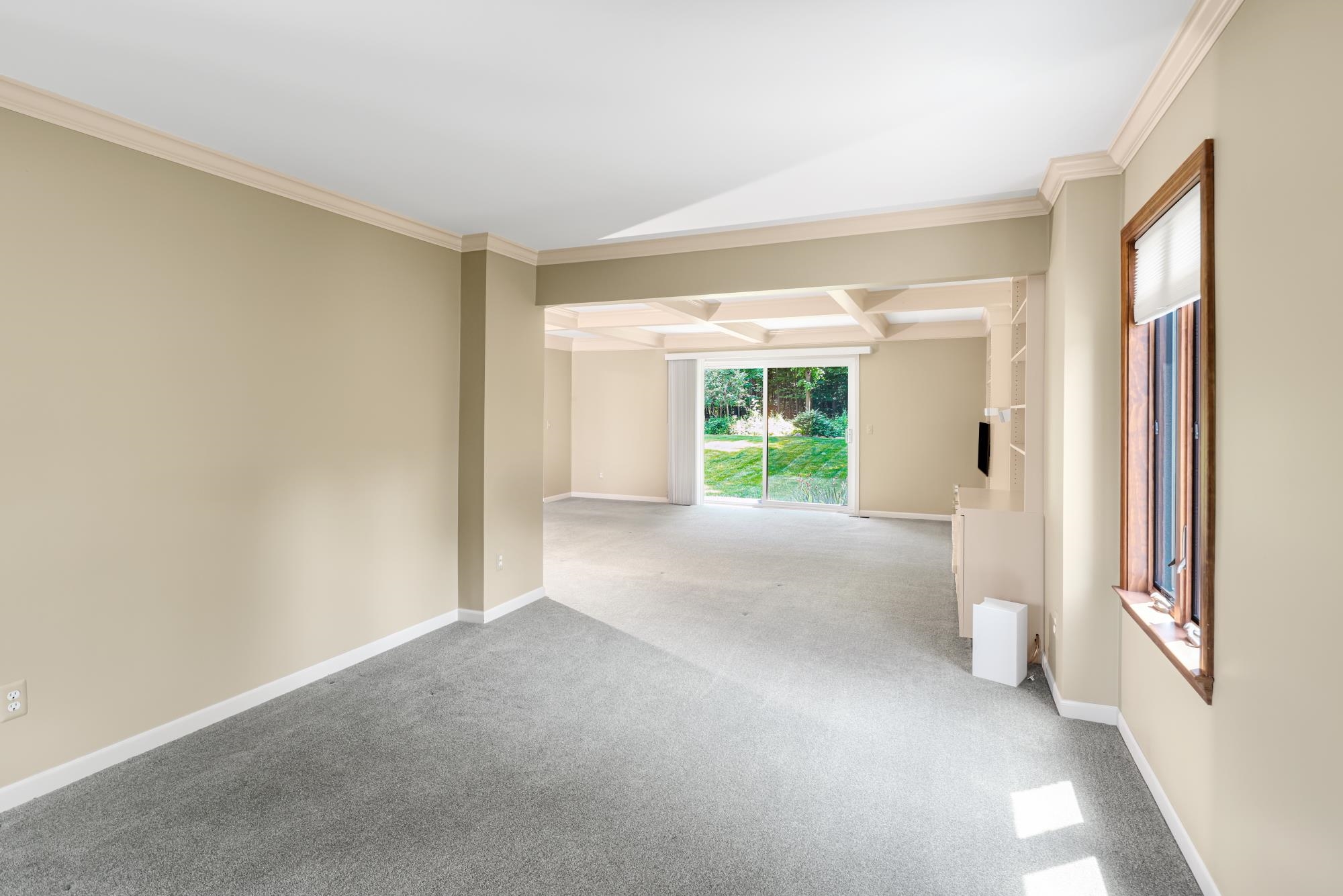 769 Snowmass Drive Rochester, MI 48309 - Photo 6 of 41 50178730-6c4623c4-c637-467e-91ec-b782178861a8.JPG