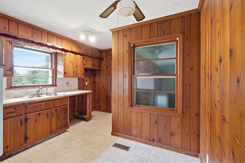 6795 Queen Mill Road Southeast Mableton, GA 30126 - Photo 11 of 38