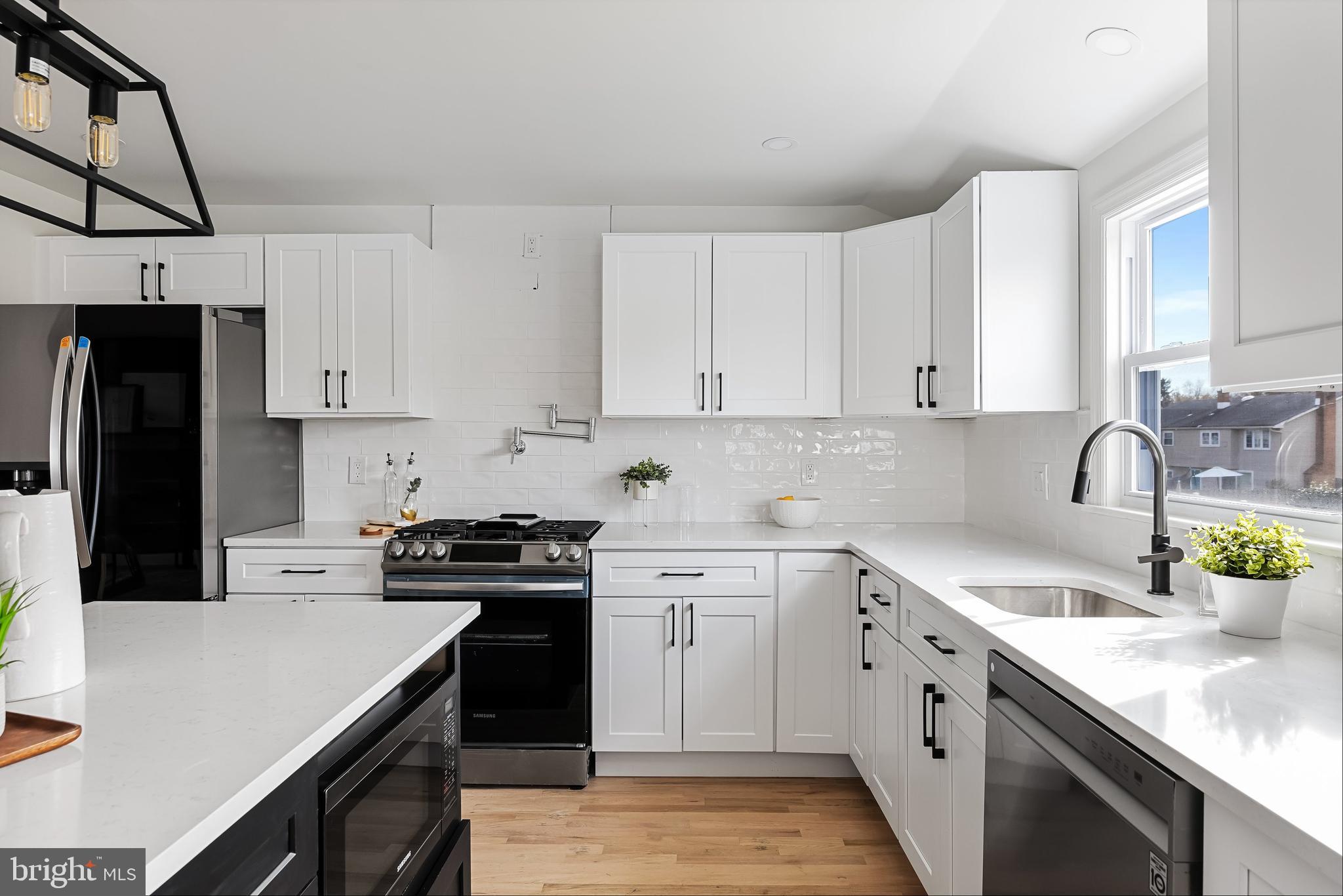 16 Cobblestone Road Cherry Hill, NJ 08003 - Photo 12 of 29