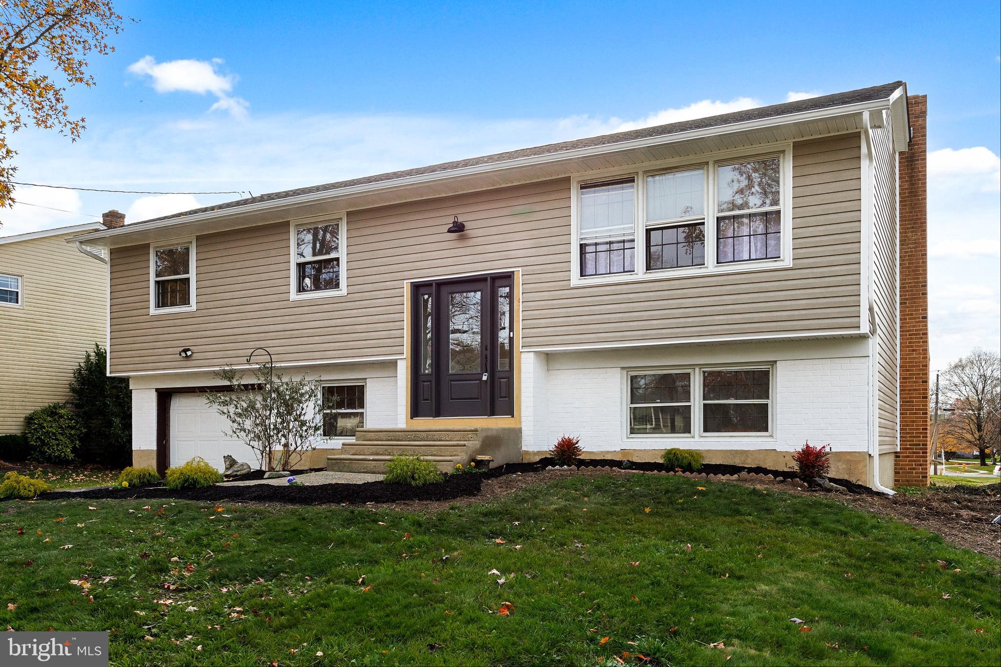 16 Cobblestone Road Cherry Hill, NJ 08003 - Photo 2 of 29