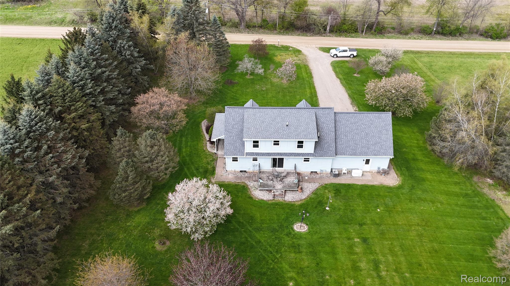 6882 Jones Road North Branch, MI 48461 - Photo 49 of 64 DJI_20260502111326_0117_D.JPG