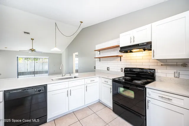 $2,100 | 869 Yorktowne Drive, Rockledge, FL 32955