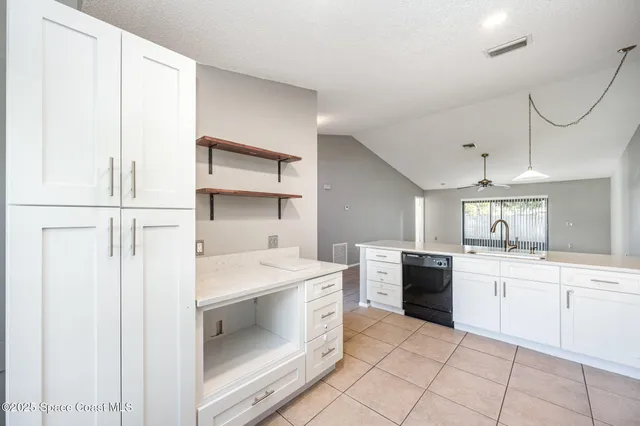 $2,100 | 869 Yorktowne Drive, Rockledge, FL 32955