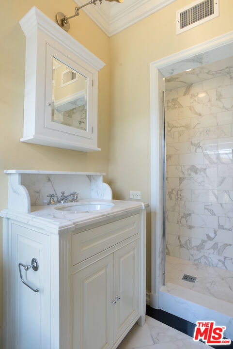 175 South Rodeo Drive Beverly Hills, CA 90212 - Photo 19 of 22