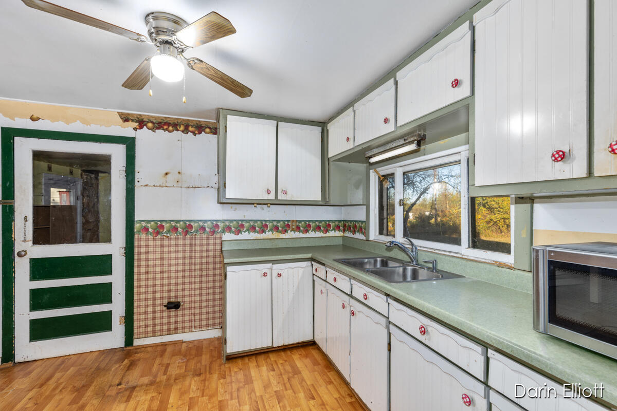 4701 East Riverside Drive Lyons, MI 48851 - Photo 13 of 34 IMG_1007