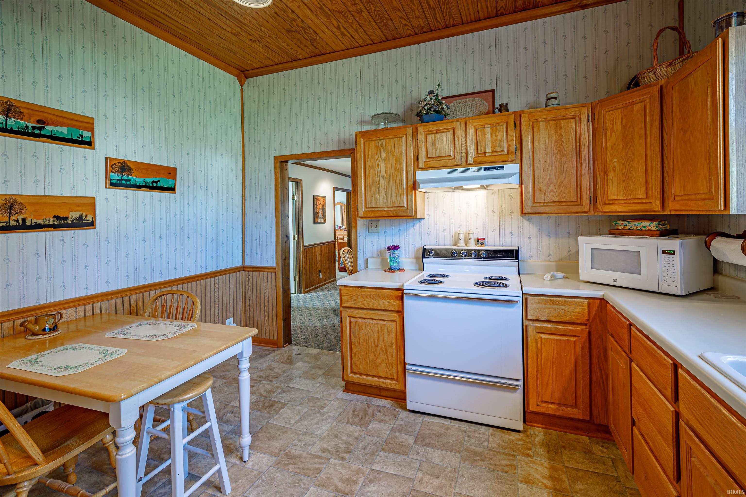320 West Spruce Street Princeton, IN 47670 - Photo 4 of 22