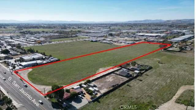 $1,950,000 | 1231 South Santa Fe Avenue, San Jacinto, CA 92583