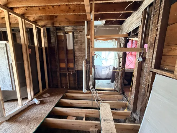 $68,000 | 822 Vine Street, Manistee, MI 49660