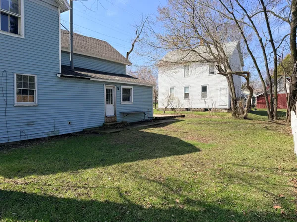 $68,000 | 822 Vine Street, Manistee, MI 49660