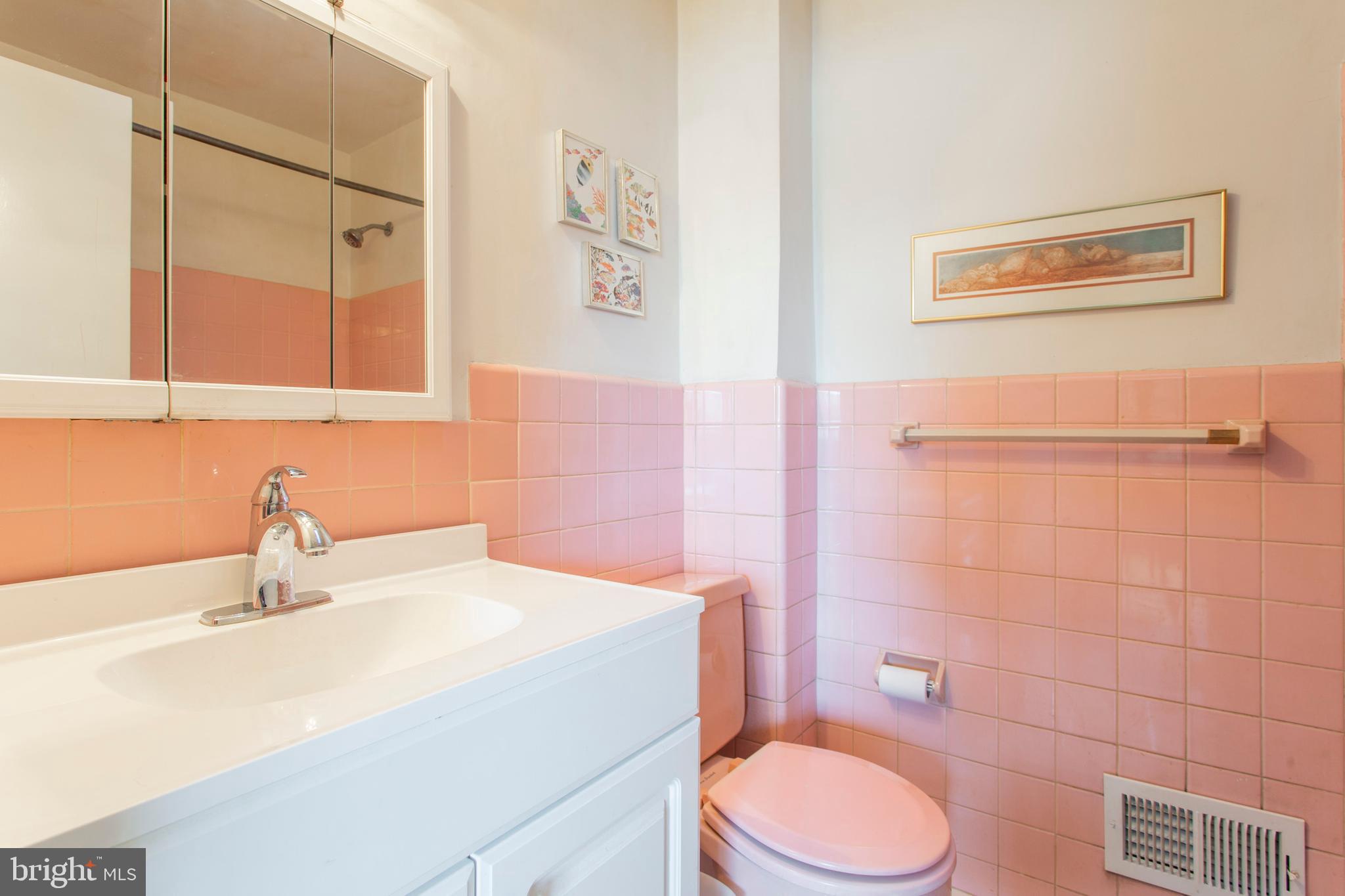 1108 Sandringham Road Bala Cynwyd, PA 19004 - Photo 22 of 41