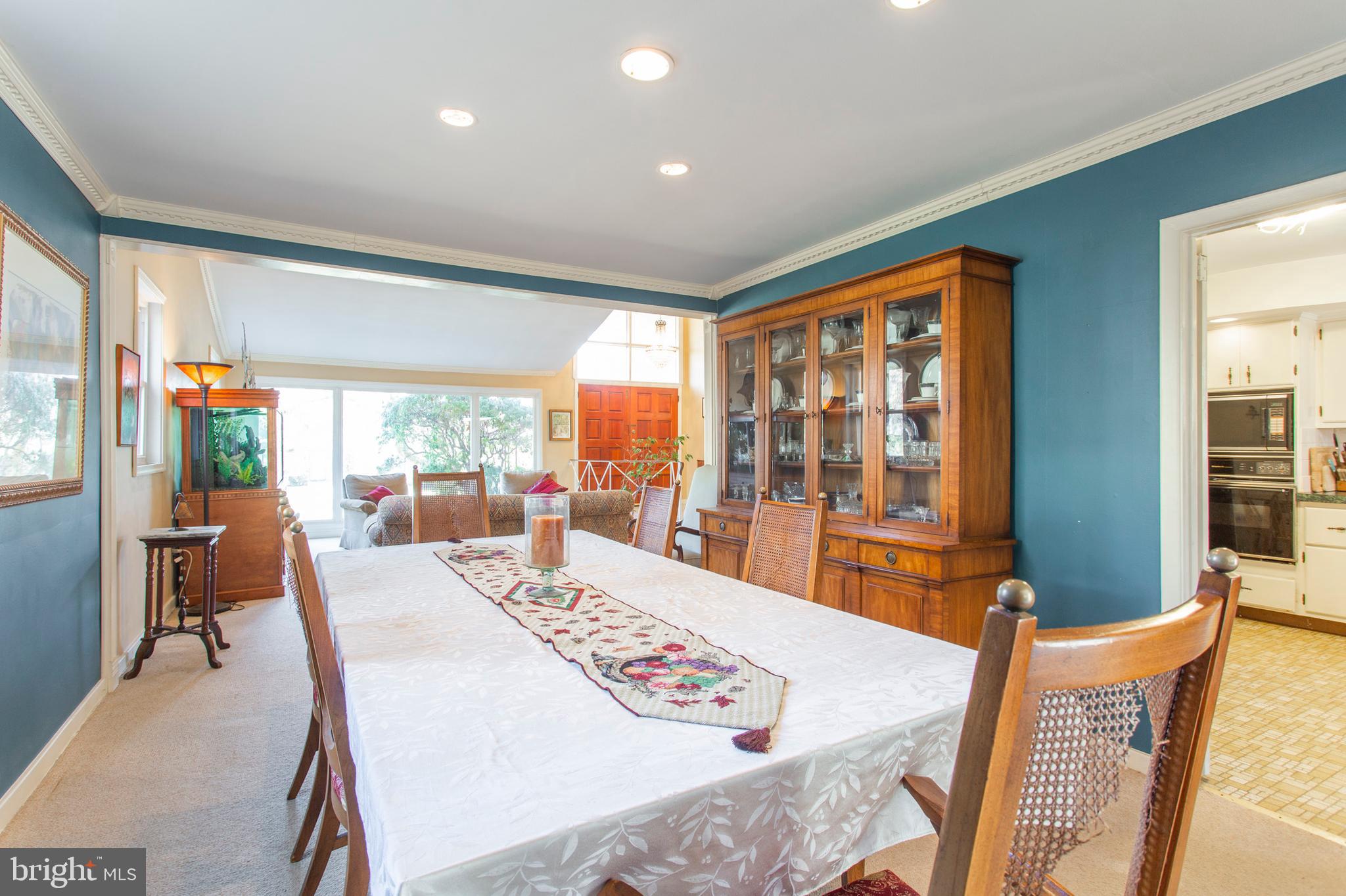 1108 Sandringham Road Bala Cynwyd, PA 19004 - Photo 9 of 41