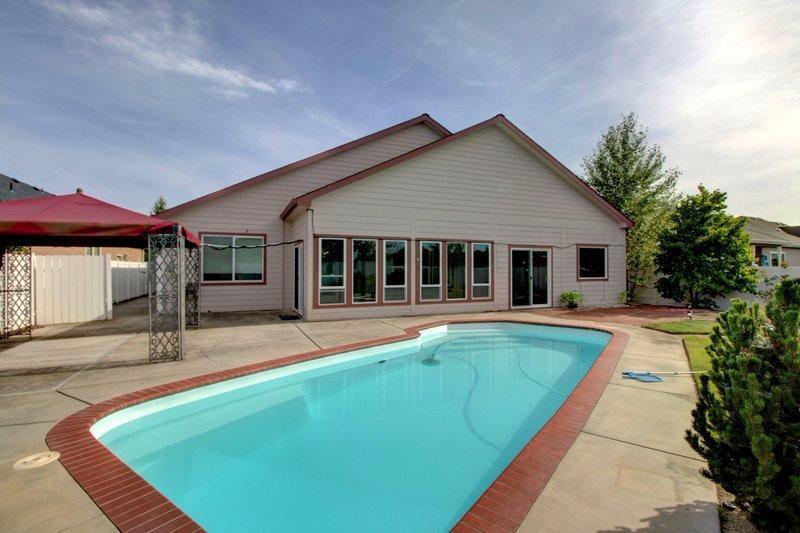 1007 Pumpkin Ridge Eagle Point, OR 97524 - Photo 28 of 34 Additional Photo