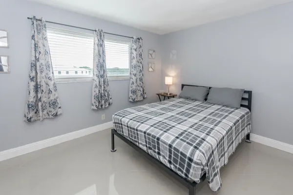 $119,000 | 711 Lori Drive, Unit 408, Palm Springs, FL 33461