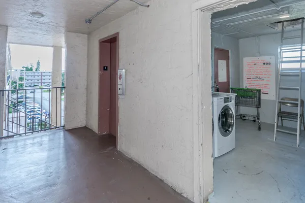 $119,000 | 711 Lori Drive, Unit 408, Palm Springs, FL 33461