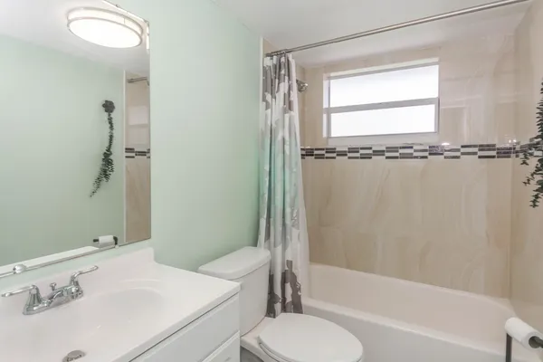 $119,000 | 711 Lori Drive, Unit 408, Palm Springs, FL 33461