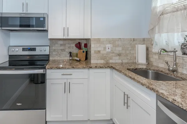 $119,000 | 711 Lori Drive, Unit 408, Palm Springs, FL 33461